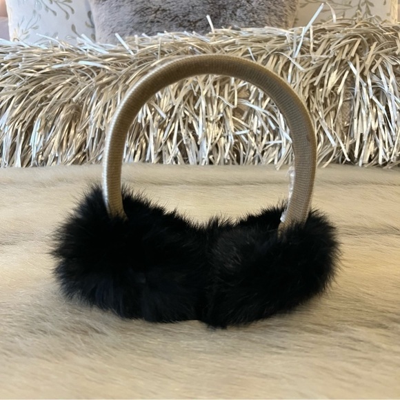 MICHAEL KORS (not outlet!) Black Fur Earmuffs Logo Tan Lettering on Headband - Picture 2 of 12